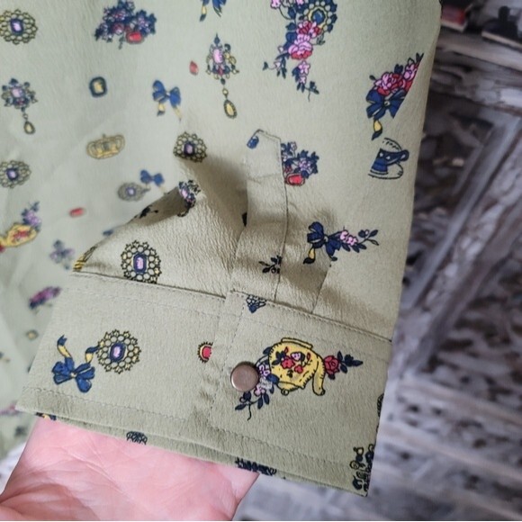 All About You Womens Green Teapot Floral Print Popover Blouse - Picture 5 of 10
